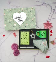 Sevgiliye Hediye Seti & Fincan, Kadın Fular, Anahtarlık, Defter Kalem