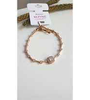 Baget Taşlı Rose Gold Renk Çelik Bileklik Xuping Antialerjik Kararmaz Seri 16 4 Cm Fmaccesories