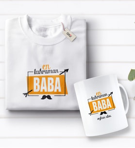 BK Gift Kişiye Özel En Kahraman Baba Tasarımlı Beyaz Tişört ve Kupa Seti-2 (Model 1)