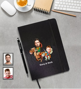 Kişiye Özel Babalar Günü Baba Erkek Çocuk Karikatürlü Siyah Defter Kalem Hediye Seti Model-5