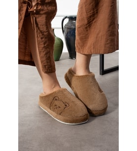 Ayıcık Desenli Nakışlı Kışlık Unisex Ev Terliği Kaydırmaz Taban (Vizon)