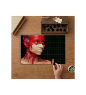 Kırmızı Siyah Kadın Portresi Tasarımı 240 parça Ahşap Puzzle Ahşap Kutuda MP00772