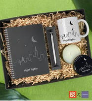 Kişiye Özel Tek Taşlı Roller Kalem & Spiralli Night Lights Kareli Co Notes Defter & Beyaz Porselen Kupa & Metal Mum Hediye Seti - GDTK-909135