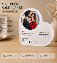 Kişiye Özel Fotoğraflı Spotify Plaketi – Mat Pleksi Kalp Dekoratif Plak 17x17 cm