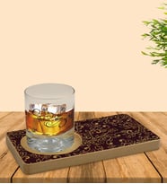 BK Gift Kişiye Özel Retro Motif Tasarımlı Doğal Ahşap Tabaklı Viski Bardağı Sunum Seti Model 13