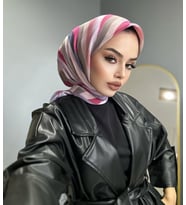 PİLİSELİ EŞARP