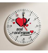 Seni Seviyorum Yazılı Kalpli Duvar Saati (Krem)