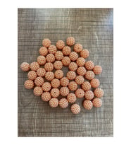 DELİKLİ İNCİ BONCUK  YAVRUAĞZI RENK1 PAKET 50 ADET 1CM 