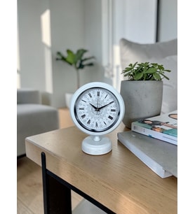 River World Masa Saati Metal 25 cm x 20 cm Ebatlarında Desenli Mandala Beyaz Elisse