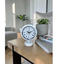 River World Masa Saati Metal 25 cm x 20 cm Ebatlarında Desenli Mandala Beyaz Elisse