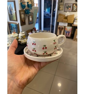 Tek Kişilik Retro Tarz El Boyaması Kiraz Desenli Seramik Kupa & Tabak Takımı