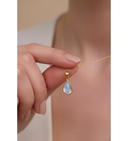 14 K Gold Kaplama 925 Ayar Gümüş Damla Ay Taşı Kolye