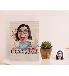 BK Gift Kişiye Özel O Çok Güzel Karikatürlü Otantik Masaüstü Ahşap Palet Çerçeve-1 (Beyaz)