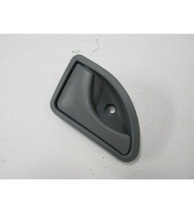 RENAULT TWINGO- 99/00; ÖN KAPI İÇ AÇMA KOLU SOL GRİ PÜTÜRLÜ 8200259376 1432-3014