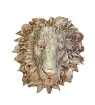 Büyük Boy Aslan Kafası Duvar Süsü (Beyaz)