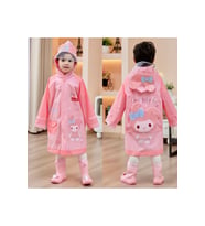 My Melody Pembe Sırtı Aplikeli Şirin Su Geçirmez Yağmurluk