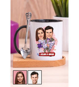 Eşe Romantik Hediye Karikatürlü Ahşap Altlıklı Siyah Kupa Bardak