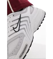 Nike Air Pegasus 2005 Unisex Sneaker White Gray Unisex Günlük Spor Ayakkabı Beyaz Gri