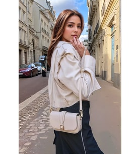 Kadın Minimalist Çapraz Askılı Suni Deri Çanta Günlük ve Şık Kullanım Modern Stil Trend Tasarım (Krem)