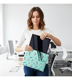 Woodycord Penguen Desenli El Yapımı Kitap ve Tablet Kılıfı (24x30 cm)