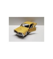 WELLY 1/36 1965 PONTİAC GTO ÇEKBIRAK MODEL ARABA (Beyaz)