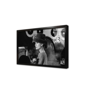 Audrey Hepburn Çerçeveli Cam Tablo