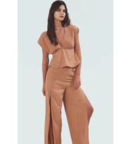 Şık Plaj Takımı Dokuma Kumaştan Kolsuz Bluz ve Yırtmaçlı Pantolon Konforlu Kesim Premium Kalite (Kahverengi)
