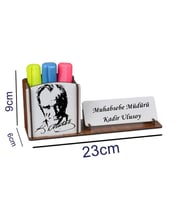 Atatürk Silüetli Kişiye Özel Ahşap Masa İsimliği ve Kalemlik - Ofis ve Yeni İş Hediyesi