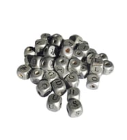 Ahşap Küp HARFLİ  Boncuk 10X10 MM 100 GRAM  Gümüş