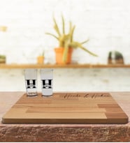 BK Gift Kişiye Özel 2’li Rakı Bardağı ve Doğal Masif Ahşap Servis Sunum Tepsisi Model 31