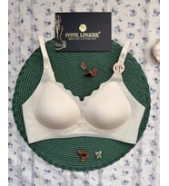 Layla İthal Buz İpek (İce-Silk) Ultra İnce Rahat Nefes Alır Görünmez Lazer Dikişsiz Sütyen (Ekru)