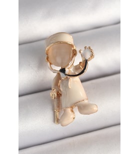 Pirinç Gold Renk Beyaz Mineli Doktor Model Kadın Broş 5886 - HPSBYI3663-7871