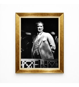 Tablore Atatürk Siyah Beyaz Fotoğraf Tablo Retro Altın Çerçeve Ofis ve Ev Dekoru