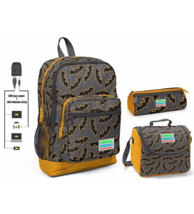 Coral High Yarasa Baskılı Erkek Çocuk İlkokul Çanta Seti - USB Çıkışlı