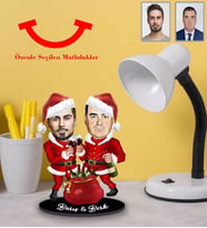 Kişiye Özel Yılbaşı Arkadaş Karikatürlü 3mm Şeffaf Pleksi Akrilik Biblo Model-1
