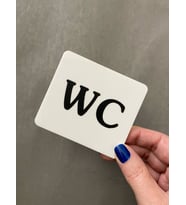 Beyaz Minimal Seri WC Yönlendirme Levhası