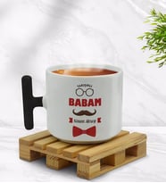 BK Gift Kişiye Özel Yakışıklı Babam Tasarımlı Siyah T Kulplu Middle Kupa Bardak - Model 1