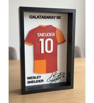 Galatasaray Wesley Sneijder 3D Yazıcı Baskı Çerçeve Tablo - 14x21.5 cm - Efsane 10 Numara Tasarım