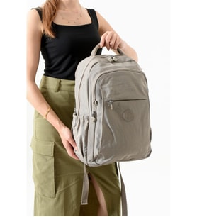Bagacar Bolsas 1092 Su Geçirmez İthal Krinkıl Kumaş Laptop Bölmeli Okul ve Günlük Sırt Çantası Vizon (Karışık)