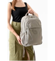 Bagacar Bolsas 1092 Su Geçirmez İthal Krinkıl Kumaş Laptop Bölmeli Okul ve Günlük Sırt Çantası Vizon (Karışık)