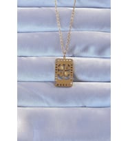 316L Altın Renk İşlemeli Yonca Model Vintage Kolye