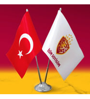 Aslanlar taraftarları İkili masa bayrağı, kişiye özel isim baskılı