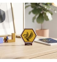 Kanat Detaylı Kuğu Desenli Masaüstü Aksesuarı Çalışma Alanlarınıza Estetik Katan Modern Özel Tasarım Ürün 10x10 cm