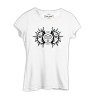 Moon in the Sun Beyaz Kadın Tshirt