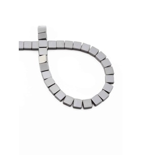 Hematit Doğal Taş Parlak Gümüş Kare Kesim 6x6mm Dizi