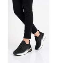 Voyager Beyaz-Siyah Geniş Kalıp Anorak Hafızalı Rahat Tabanlı Kadın Yürüyüş ve Spor Ayakkabı Sneaker B264