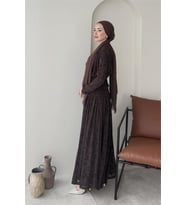 kahverengi bel drapeli tam boy flok baskı tesettür elbise