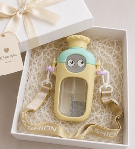 Premium Kalite Emoji Detaylı Askılı Pipetli Matara 380 ml