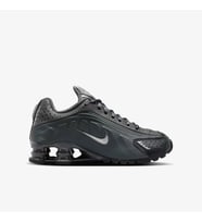 Nike Shox R4 Gri Günlük Spor Ayakkabı IO1911-060