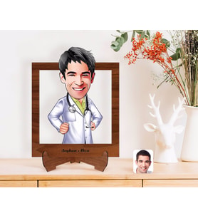 BK Gift Kişiye Özel Erkek Doktor Karikatürlü Ahşap Standlı 3D Biblo-1 (Beyaz)